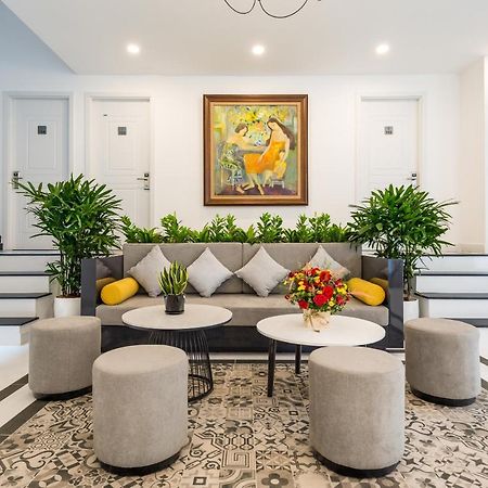 Cozrum Homes The Gallery Residence ホーチミン市 エクステリア 写真