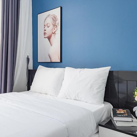 Cozrum Homes The Gallery Residence ホーチミン市 エクステリア 写真