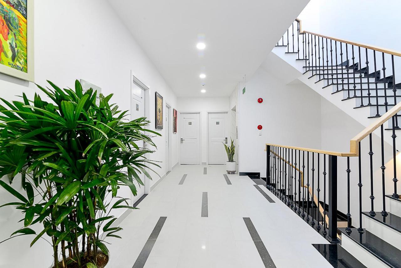 Cozrum Homes The Gallery Residence ホーチミン市 エクステリア 写真