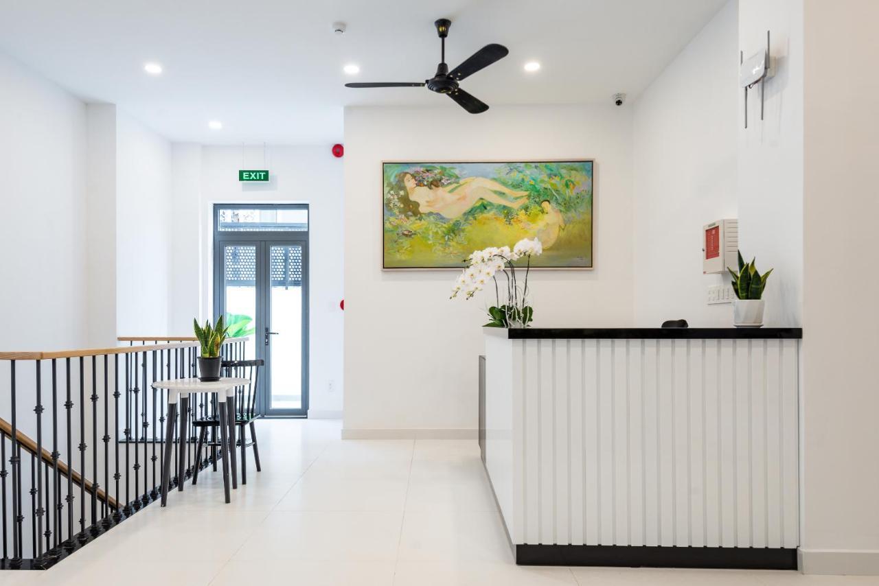 Cozrum Homes The Gallery Residence ホーチミン市 エクステリア 写真